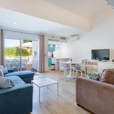 Relaxing House In Alfamar By Lovelystay * Albufeira