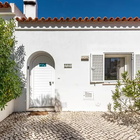 Relaxing House In Alfamar By Lovelystay 펜션 *