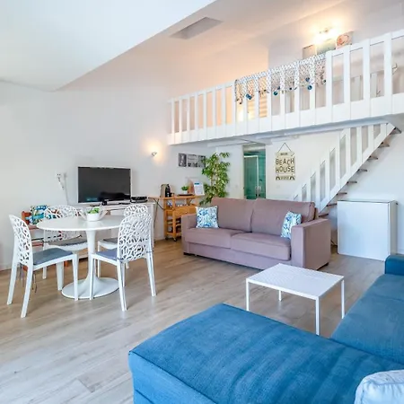 Relaxing House In Alfamar By Lovelystay 펜션 *