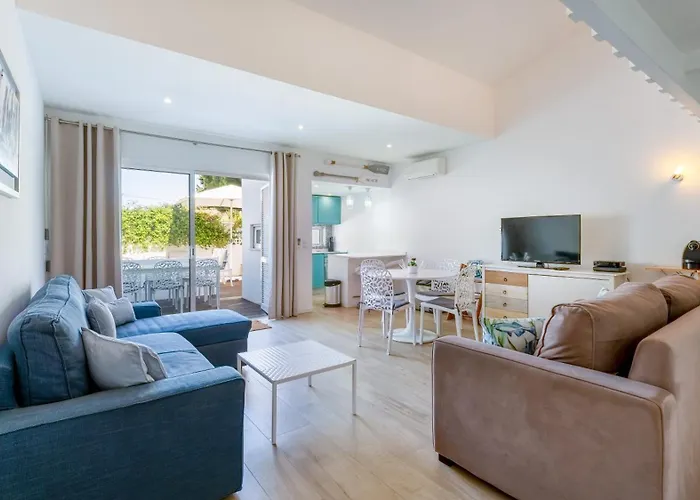 Relaxing House In Alfamar By Lovelystay * Albufeira